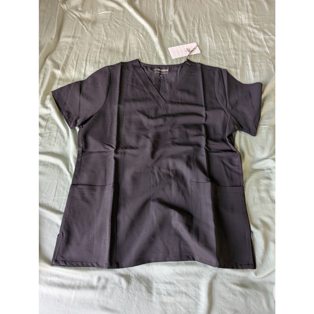 Mandala Women's 6 Pocket Top  - Size L